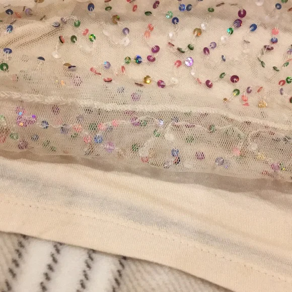 Gorgeous Rainbow Sequin Top Holiday Dazzler H&M Size XS NWT raw edge sleeves - Picture 15 of 16